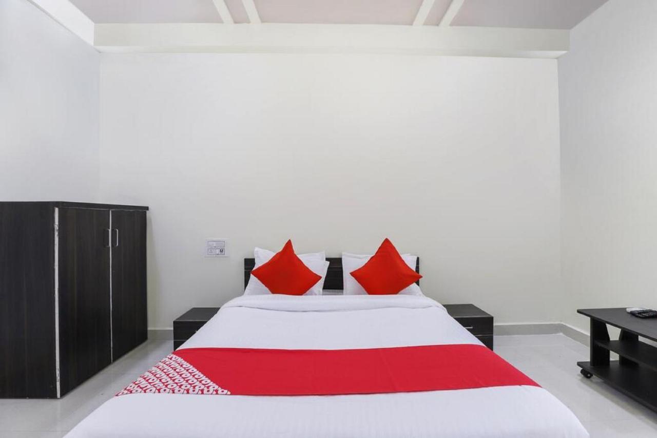Hotel-The Safar Ahmedabad Bagian luar foto