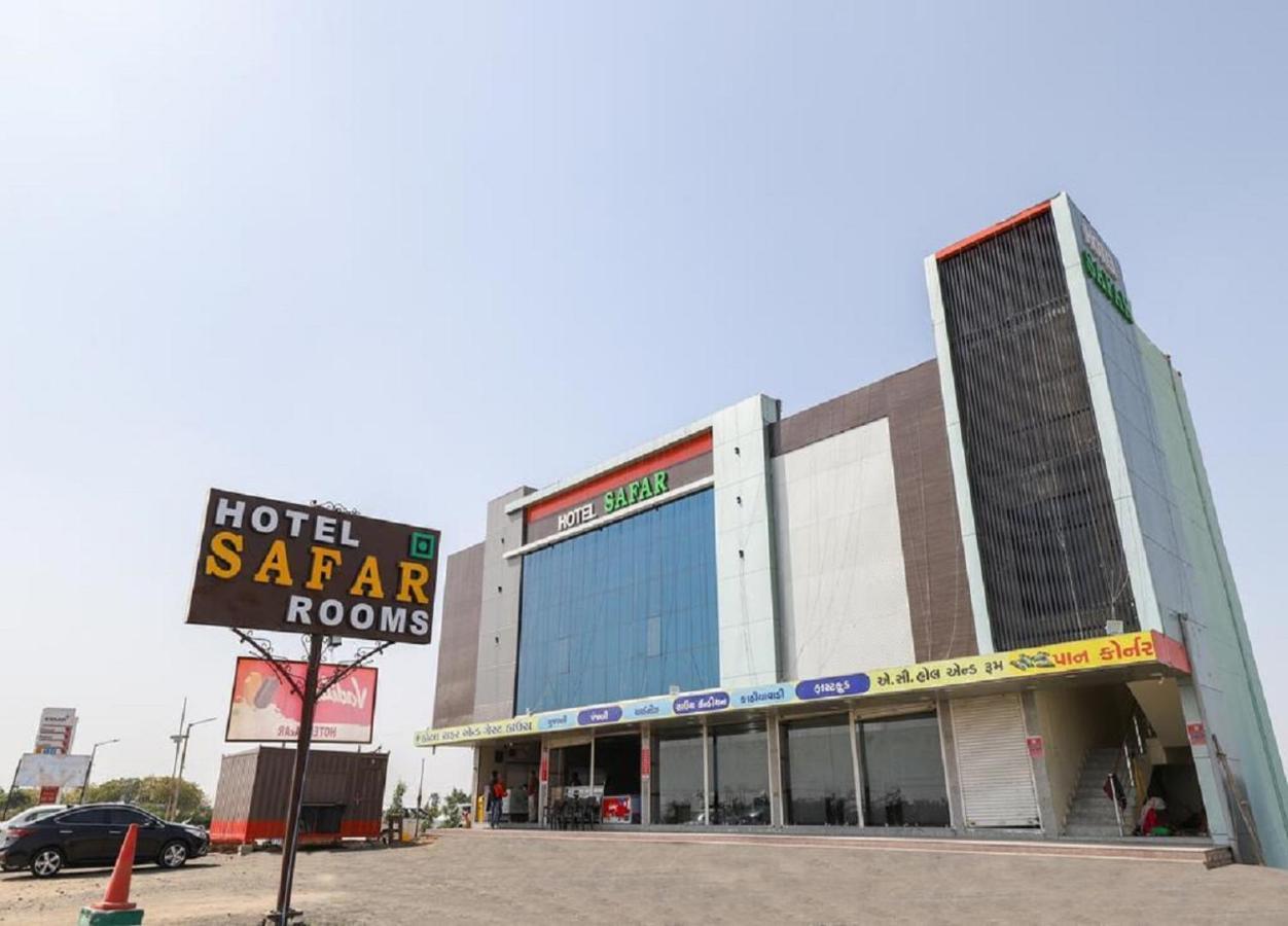 Hotel-The Safar Ahmedabad Bagian luar foto