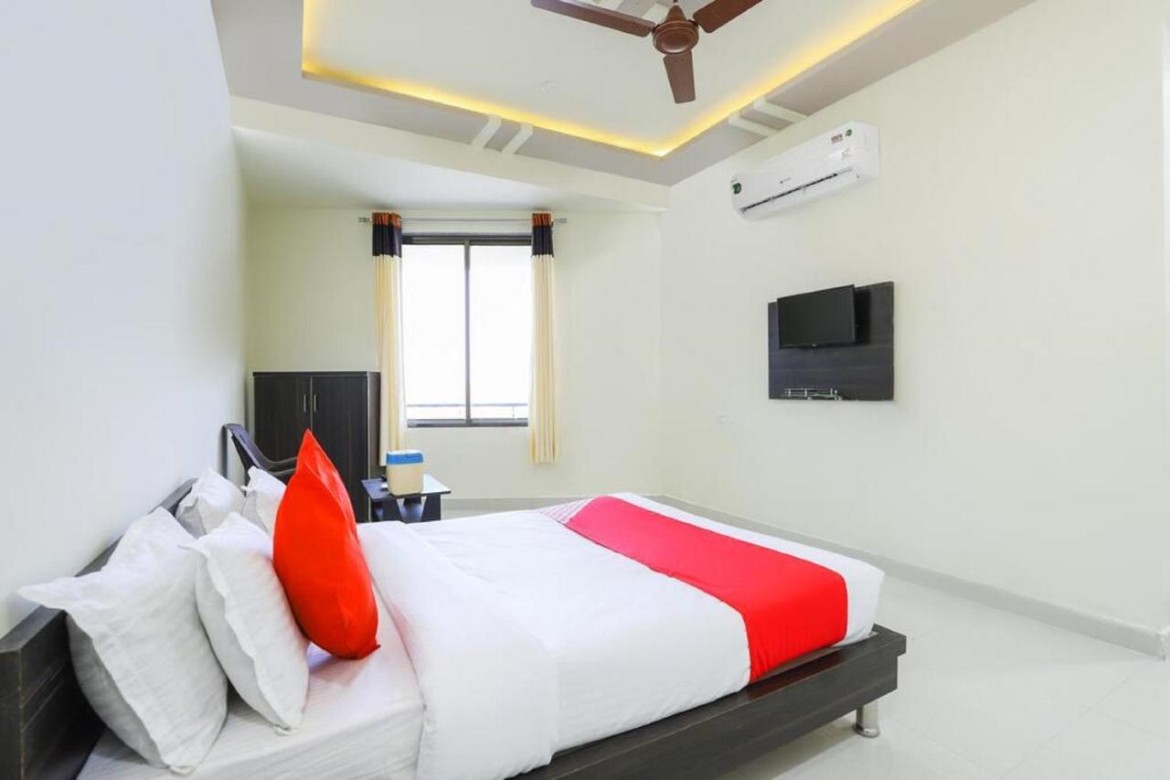 Hotel-The Safar Ahmedabad Bagian luar foto