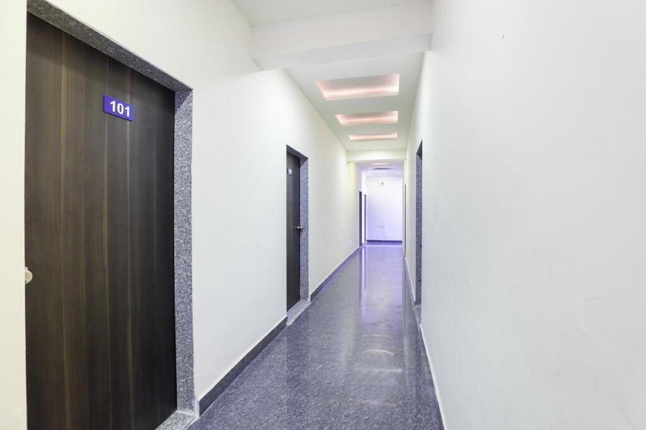 Hotel-The Safar Ahmedabad Bagian luar foto